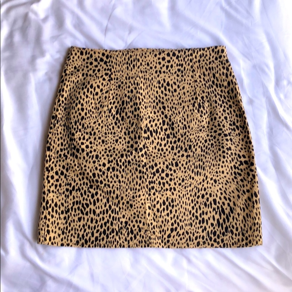 Brandy Melville phoebe skirt leopard print